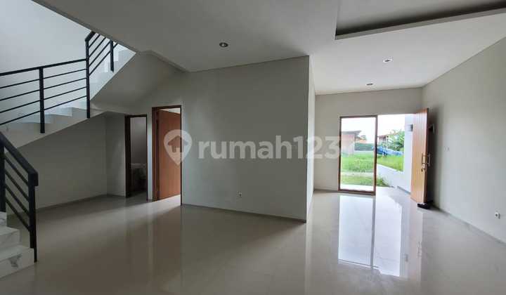 8 Unit Rumah Sayap Setraduta Harga Mulai Dari Rp 1,75 M