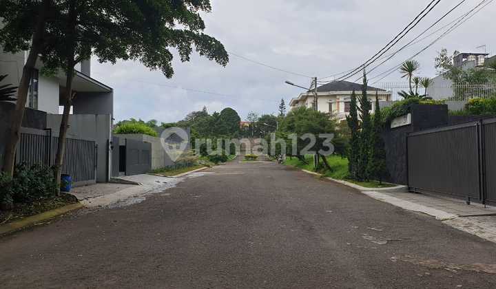 Tanah di Setra Duta, Bandung SHM 424 M² Tanah di Setra Duta, Bandung SHM 424 M²