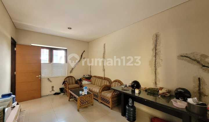 Rumah 2 Lantai Bagus di Setra Duta, Bandung Rumah 2 Lantai Bagus di Setra Duta, Bandung