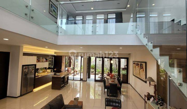 Turun Harga! Luxury Home At Setra Duta, Bandung 2