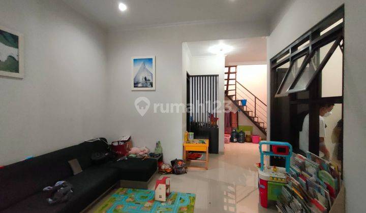 Rumah Bagus Semi Furnished Siap Huni Batununggal  1