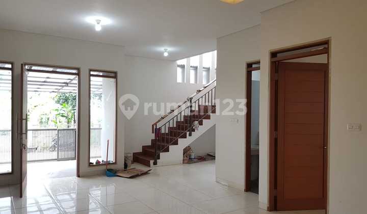 Rumah Bagus Baru Minimalis Sayap Setraduta 2