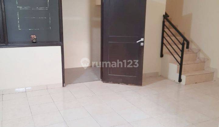 Rumah 1,5 Lantai Bagus di Pondok Hijau, Bandung 2