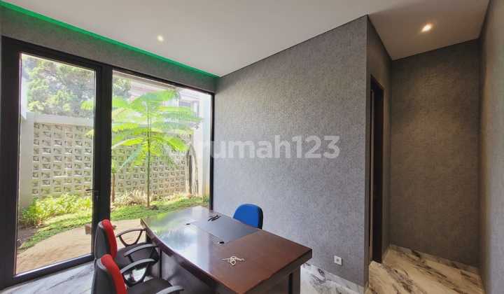 Rumah 2,5 Lantai Bagus Setraduta Bandung 2