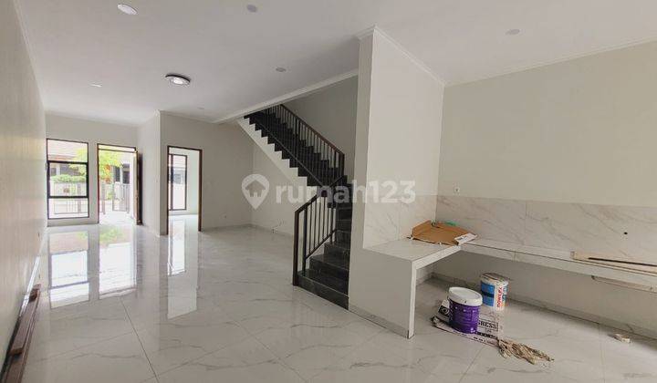 2 Unit Rumah 2 Lantai Minimalis Mekarwangi Bandung 2