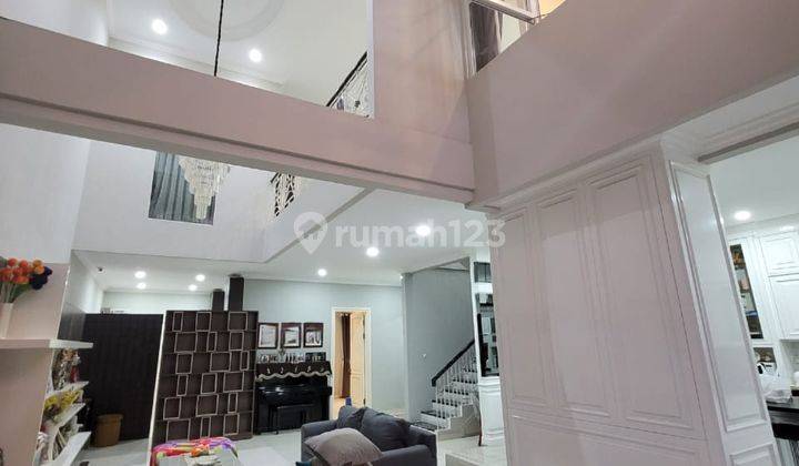 Rumah 2 Lantai Bagus Furnished di Batununggal, Bandung 2