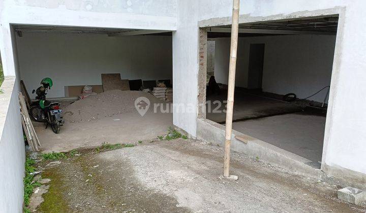 Turun Harga Rumah 2 Lantai Baru di Setra Duta, Bandung 2