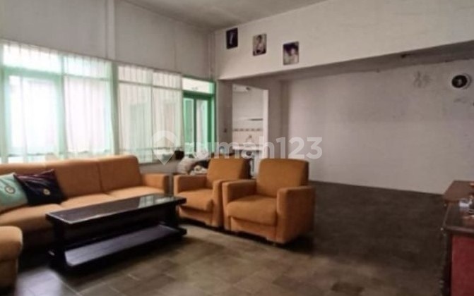 Rumah Belanda Sayap Riau Area Tenang untuk Tinggal Rumah Belanda Sayap Riau Area Tenang untuk Tinggal