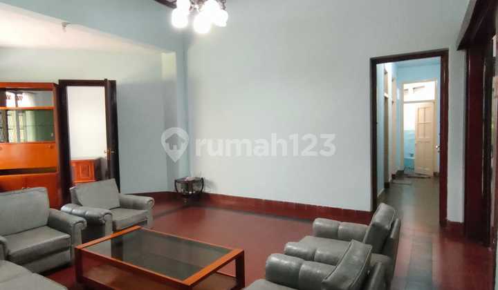 Sayap Cipaganti Mainroad, bangunan belanda terawat 2