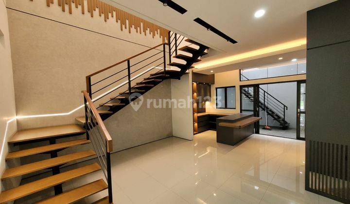 Rumah Bagus Modern Minimalis Mekar Wangi, Bandung 1