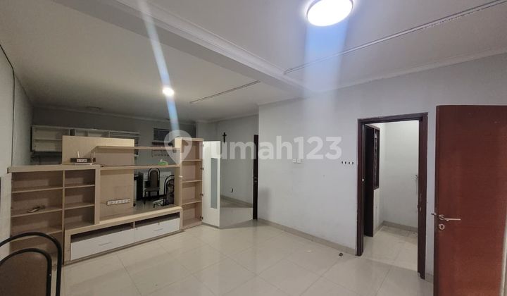 Rumah 2 Lantai Bagus Holis Regency