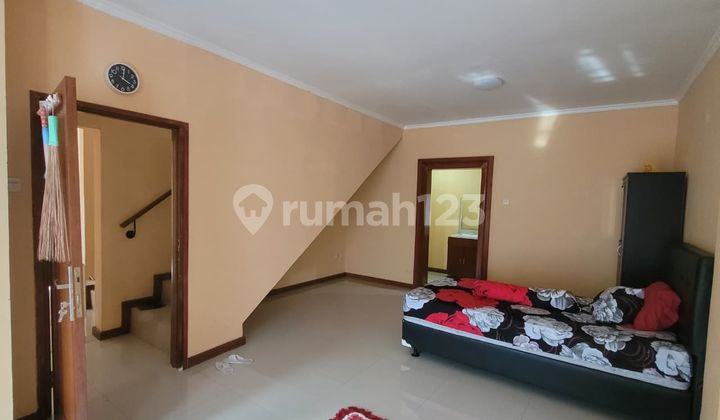 Price Drop for a Nice 3-Story House in Sayap Riau, Bandung 2