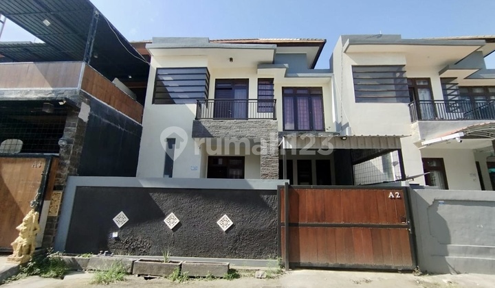 Modern Minimalist 3-Bedroom House in Taman Jimbaran, Freehold & Building Permit