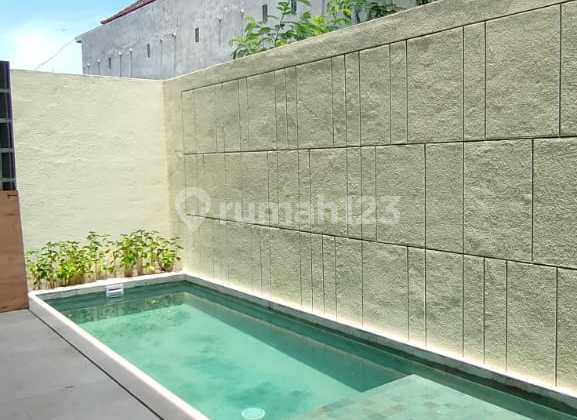 Brand New Villa Kerobokan Fully Furnished
