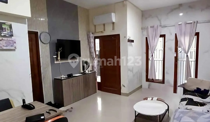 Fully Furnished Modern Minimalist House in West Gatsu, Denpasar 2