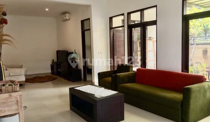 Ready-to-Occupy Villa in West Sanur - Swimming Pool & Fully Furnished 2