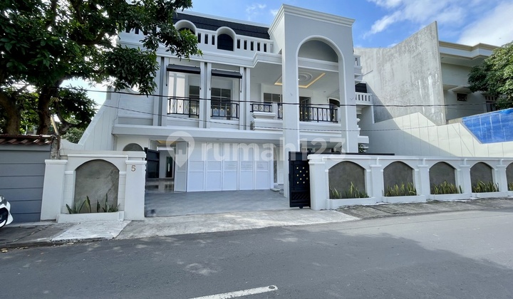 Rumah Mewah Gatot Subroto Tengah Denpasar