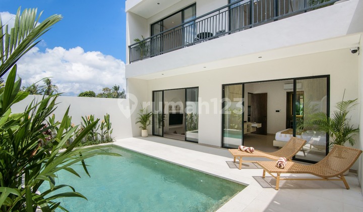 Modern 3+1 Bedroom Villa With Private Pool Near Seseh Beach Modern 3+1 Bedroom Villa With Private Pool Near Seseh Beach