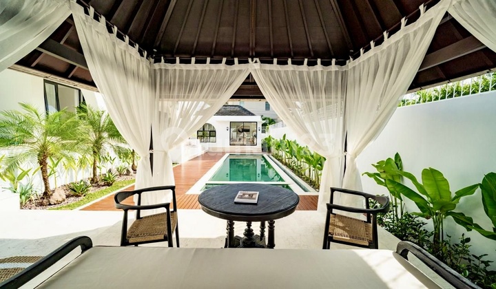 Villa Eksklusif Mediterania Canggu | Kolam Renang & Billiard Room