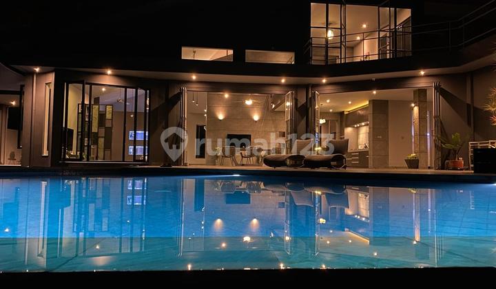 Brand New Luxury Villa Located Near Ubud Center