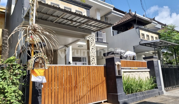 Rumah 2 Lantai SHM di Tegal Harum Denpasar Timur, One Gate System