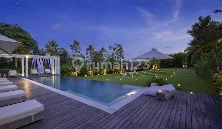 Luxury 6Br Villa For Rent In Canggu - Pool & Yoga Area 2