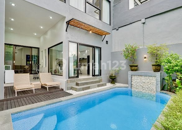 Luxury Semi Villa Fully Furnished House, Private Pool - West Gatsu