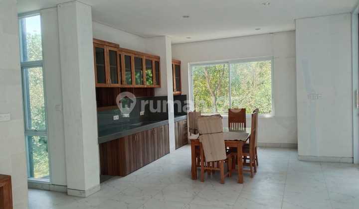 Modern Minimalist Residence in the Comfortable Area of West Gatot Subroto 2