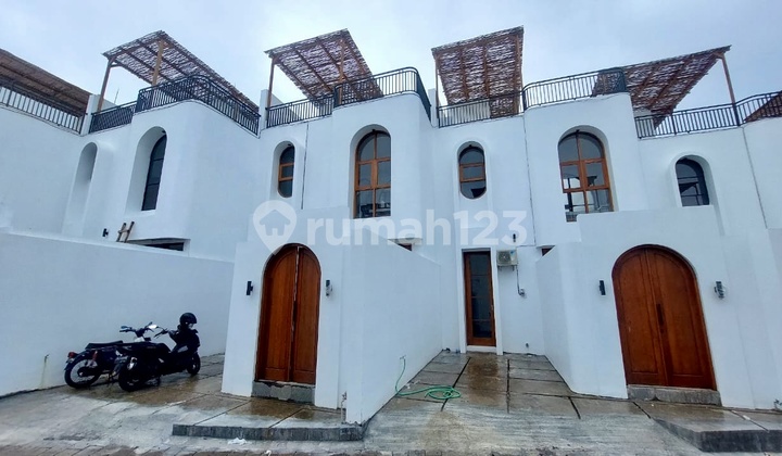 Villa Minimalis Di Komplek Expat Balangan Jimbaran