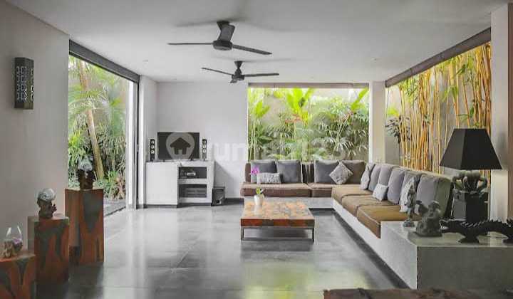 Dua Unit Villa Siap Huni Dekat Pantai Batu Beligh Canggu 2