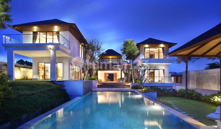 Luxury Villa With Ocean View And Infinity Pool 2