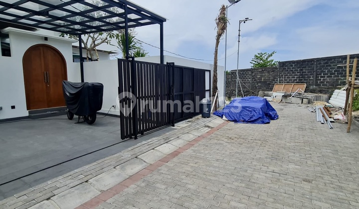 2 Are Ready-to-Build Land with One Gate in Darmawangsa Nusa Dua, SHM