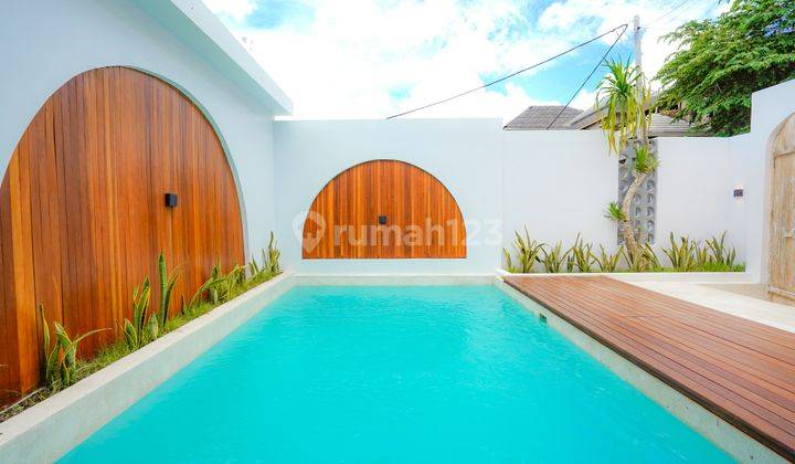 New Villa Nusa Dua With Santorini Concept Bonus Furnish 1