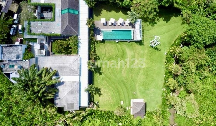 Luxury 6Br Villa For Rent In Canggu - Pool & Yoga Area
