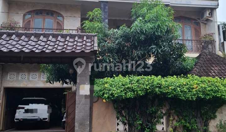 Rumah Buc Fully Furnished One Gate System Renon