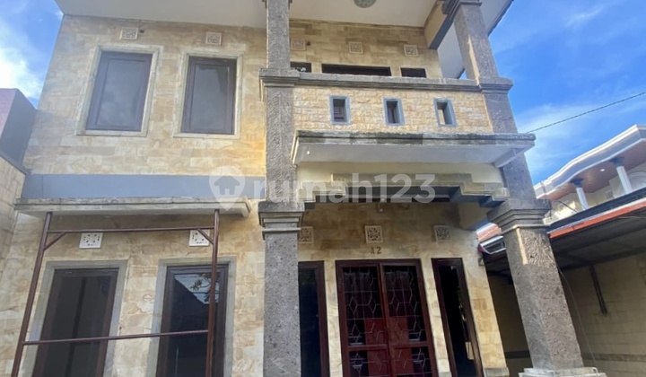 Hunian Luas 2 Lantai di Sidakarya - Cocok untuk Keluarga Besar