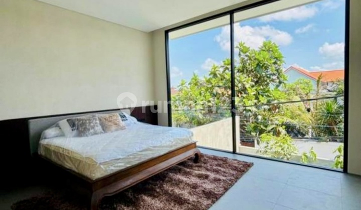 New 2-Story Villa in Kerobokan - Freehold, 5M Access, Near Canggu 2