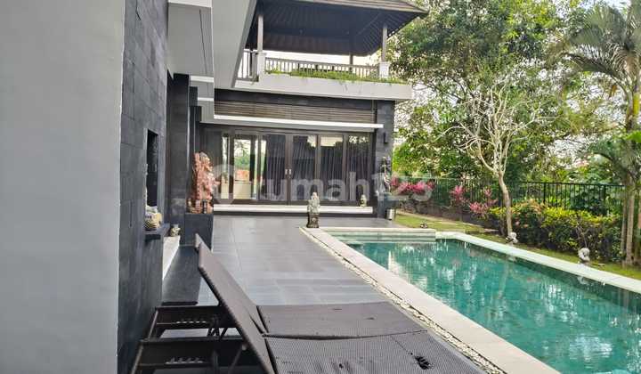 Ready-to-Occupy 3-Story Ocean View Villa in Toyaning Ungasan 2