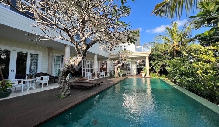 Villa Siap Huni 2 Lantai American Style Umalas