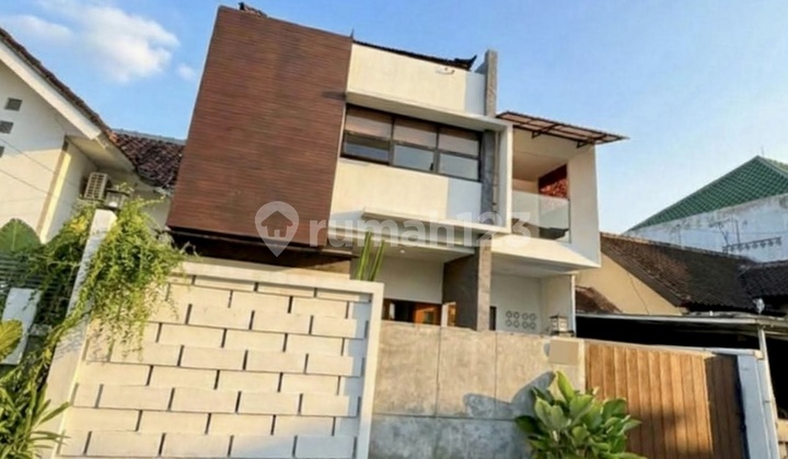 Townhouse Modern Minimalis Kerobokan | 3 Kt | SHM | Siap Huni Townhouse Modern Minimalis Kerobokan | 3 Kt | SHM | Siap Huni