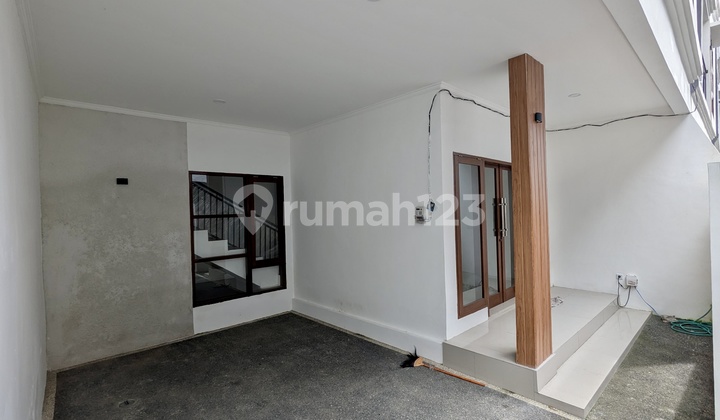 Rumah Baru Minimalis 2 Lantai di Mahendradatta - Siap Huni 2