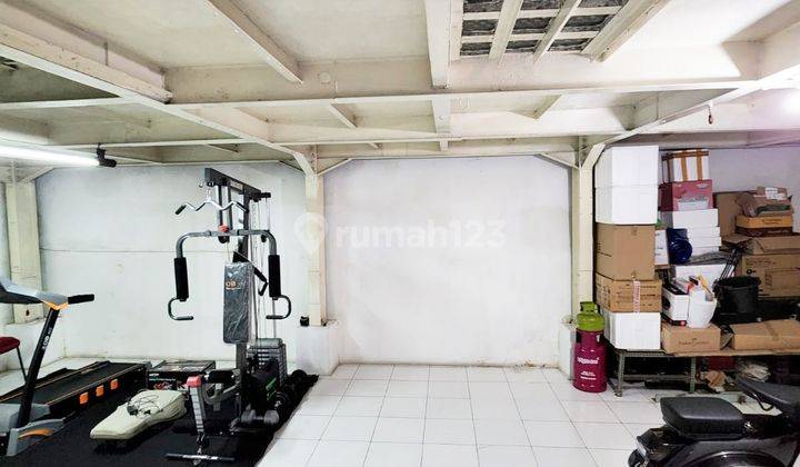 Rumah Tpi Siap Huni Parkiran Luas di Jl. Kebon Pala Jakarta Timur 1