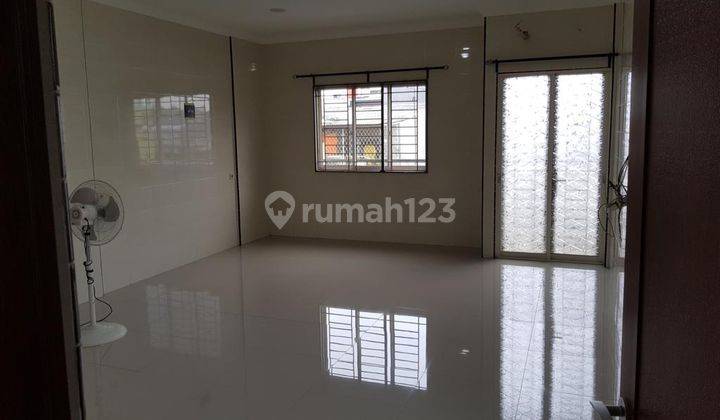 Rumah 3 Lantai di Teluk Gong Jakarta Utara Posisi Hoek  1