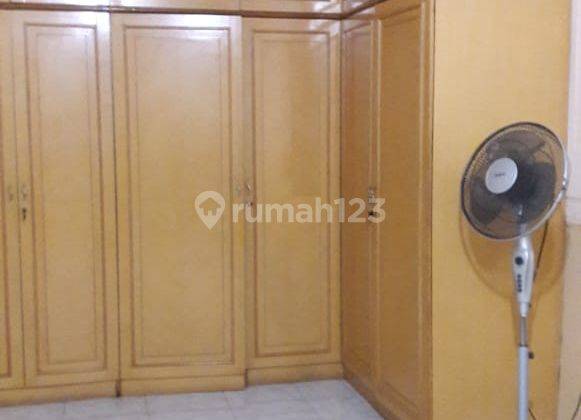 Rumah Semi Furnish 2 Lantai di Green Ville Jakarta Barat  2