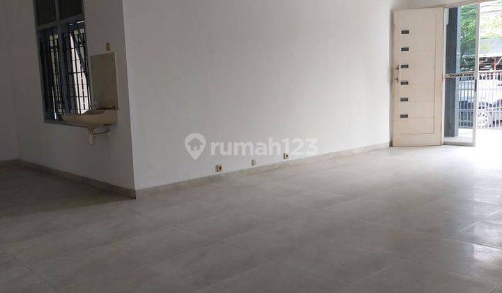 Rumah Bagus 2 Lantai di Villa Melati Mas Tangerang Selatan Nego  2