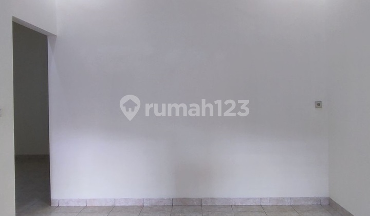 Rumah Siap Huni di Joglo Jakarta Barat Lokasi Strategis 