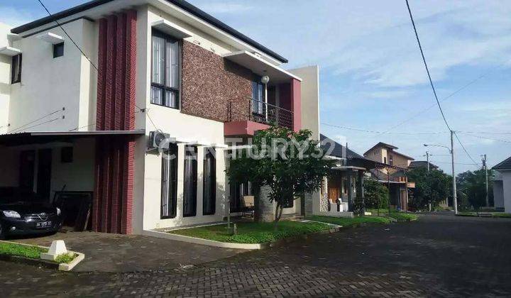 Rumah 2 Lantai Mewah Di Banyumanik,Semarang 2