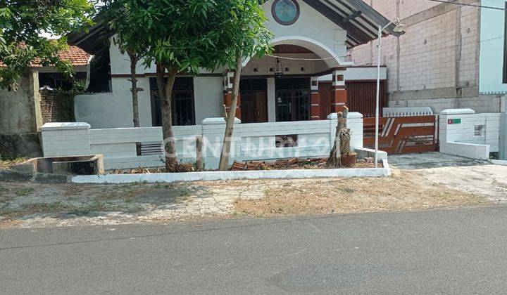 Rumah Di Jl.kembangarum,Semarang 1