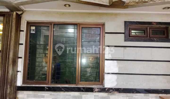 Disewakan Ruko di Jl. Mangga Besar, Jakarta Bara