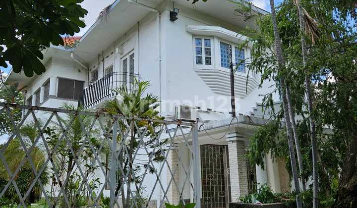 Rumah dijual di Untung Suropati, Pusat kota Surabaya